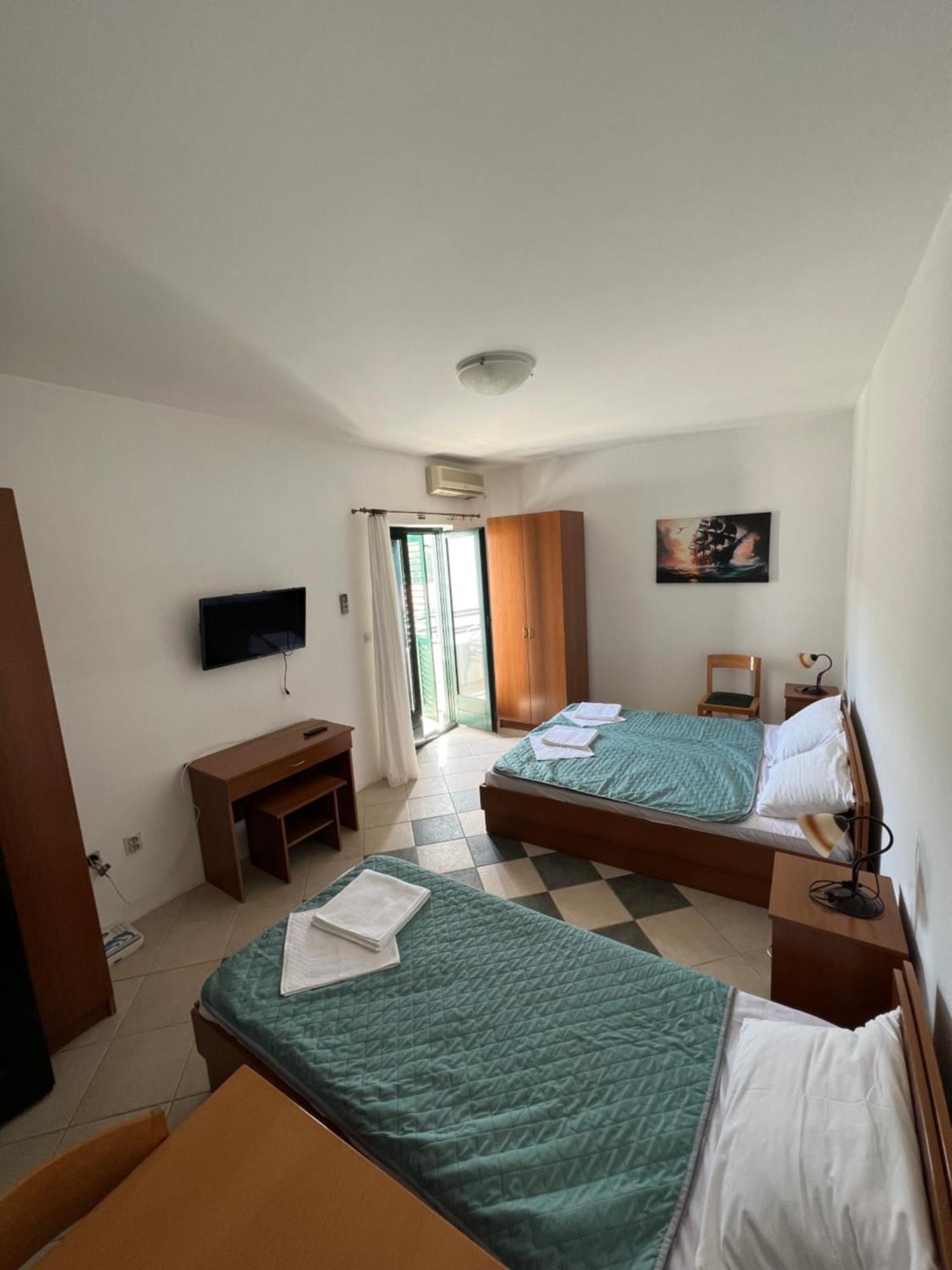 Appartement Renome à Petrovac Extérieur photo