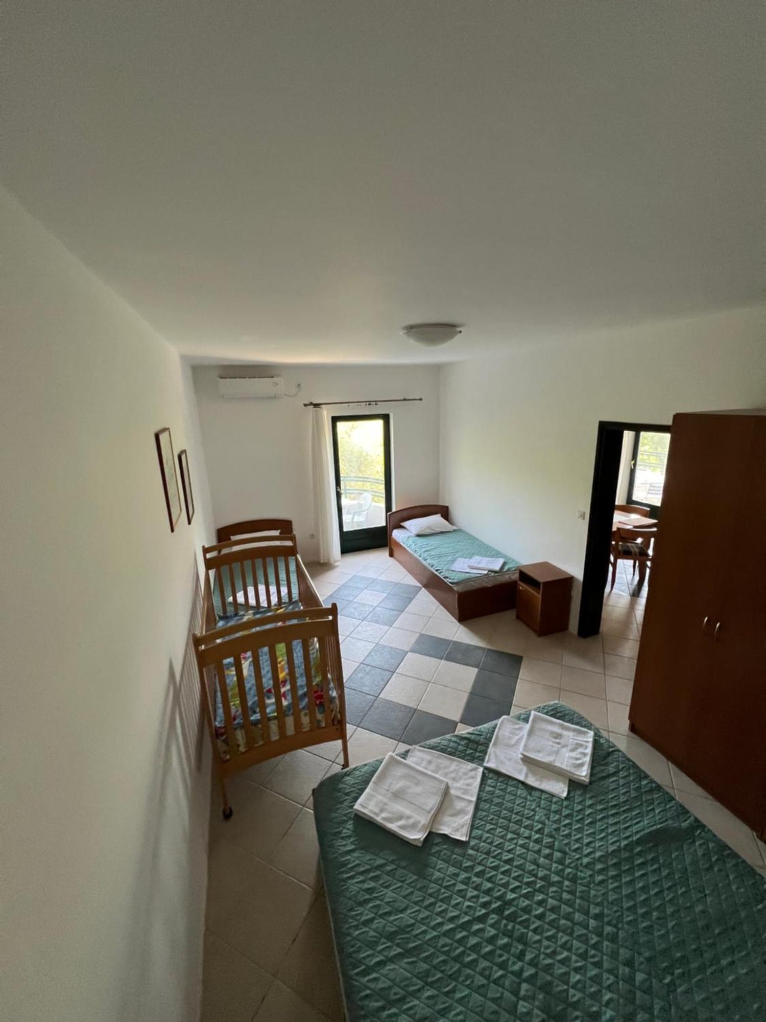 Appartement Renome à Petrovac Extérieur photo