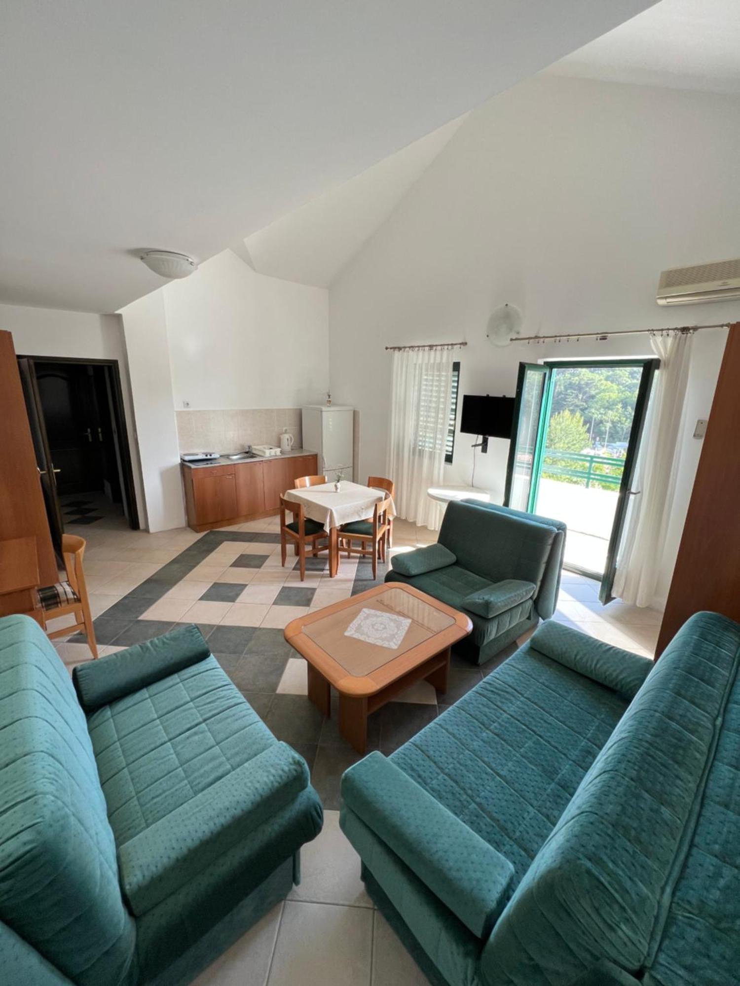 Appartement Renome à Petrovac Extérieur photo